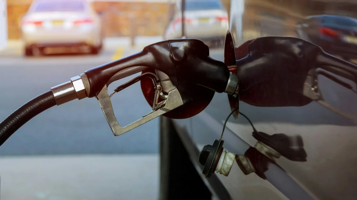 Hormuz Fears Push California Gas Over $6 a Gallon