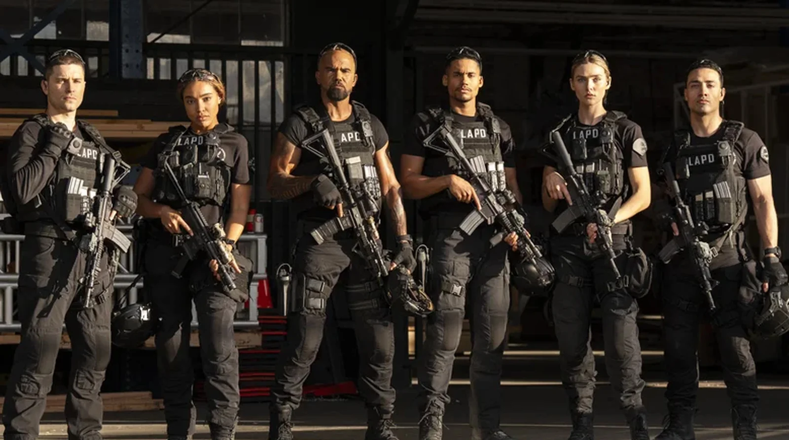 Starz Bets on S.W.A.T. Exiles Spin-Off Starring Hondo to Fall Premiere