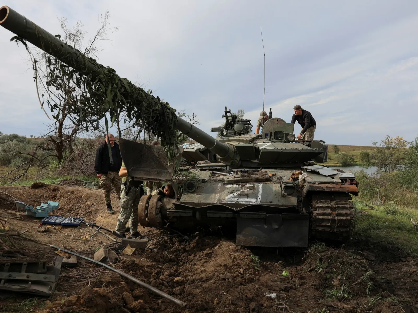 Russian forces stop Ukrainian counteroffensive, says Putin.