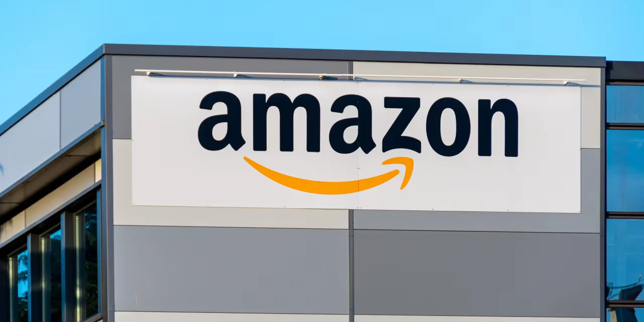 Anticipating Amazon's Q1 Earnings Report: AWS and E-commerce in Focus.