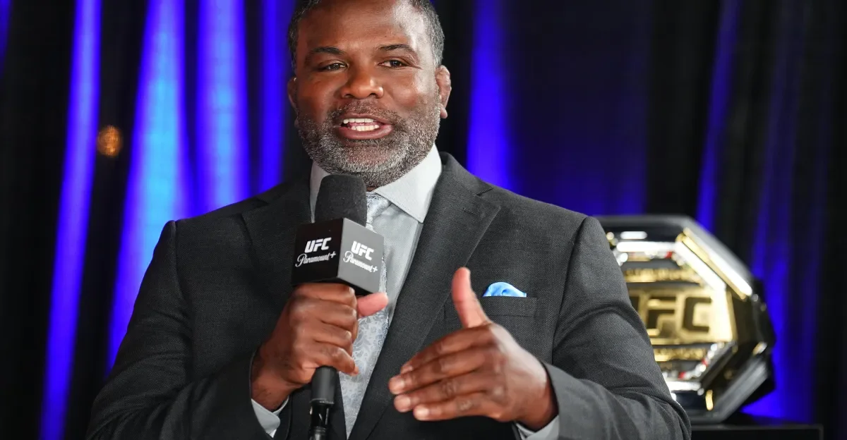 Din Thomas exits cornering duties after Robertson's UFC 330 setback