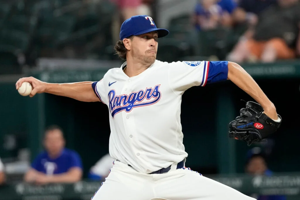 Rangers' deGrom Scratched, Could Miss Time With Glute Strain