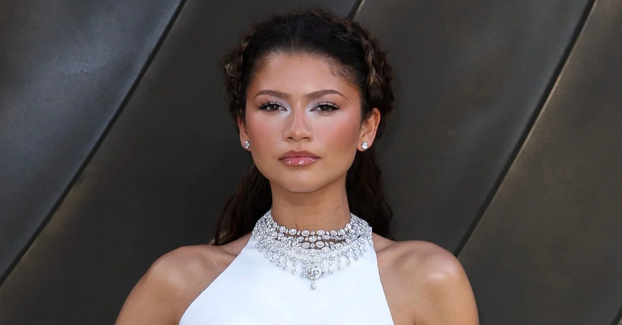 Jet-Set Dress Sparks Online Debate Over Glamour and Waste