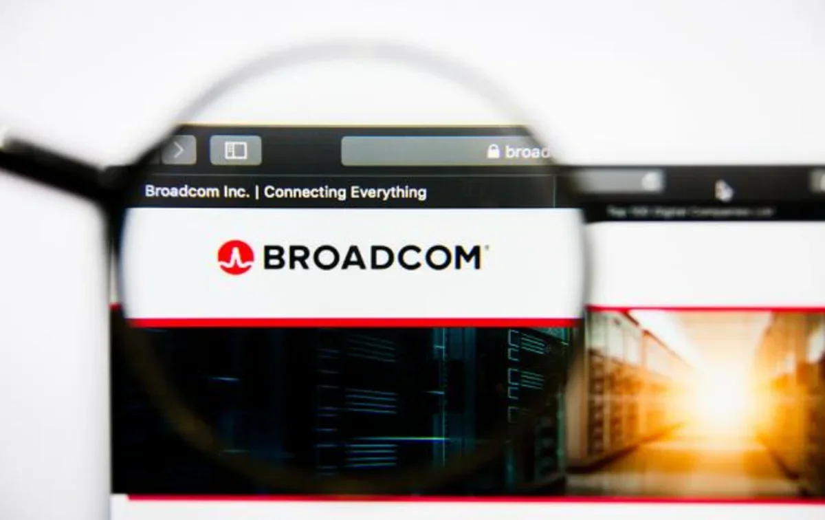 Broadcom Surges on AI Demand, Beats Q3 Estimates