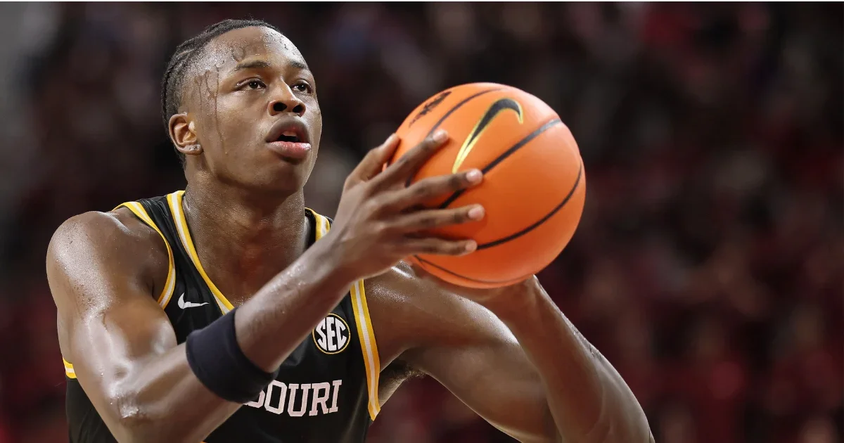 Missouri's Mark Mitchell Sparks Fifth-Year Talk Amid Eligibility Lawsuit