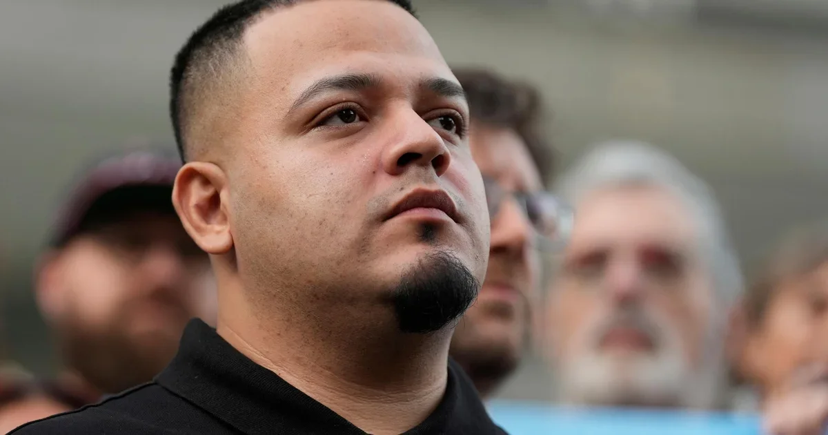 Judge Dismisses Indictment in Vindictiveness Case Involving Deported Salvadoran