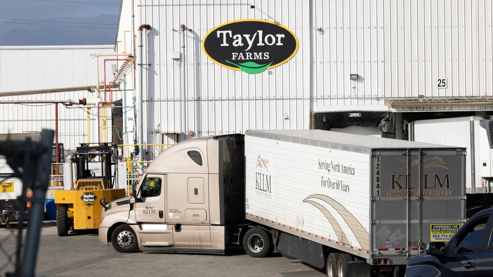 Taylor Farms Faces Cyclospora and Salmonella Recalls Across U.S. Stores and Chains