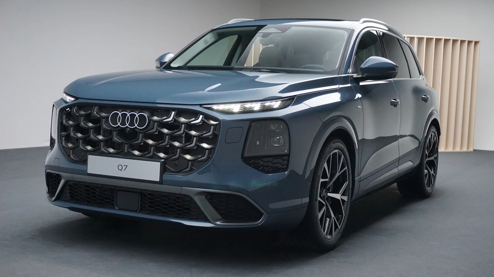 Audi's 2027 Q7 Brings Boxier Stance and Cutting-Edge Lighting to the Three-Row