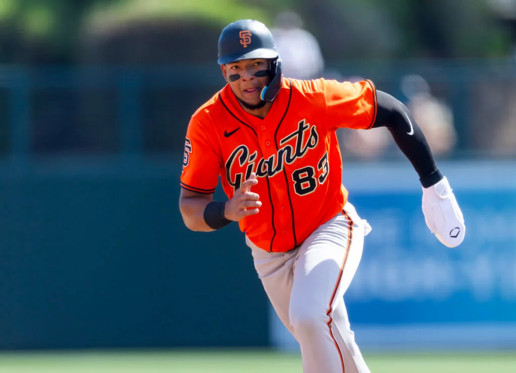 Giants Promote Victor Bericoto as Jung Hoo Lee Hits Injured List