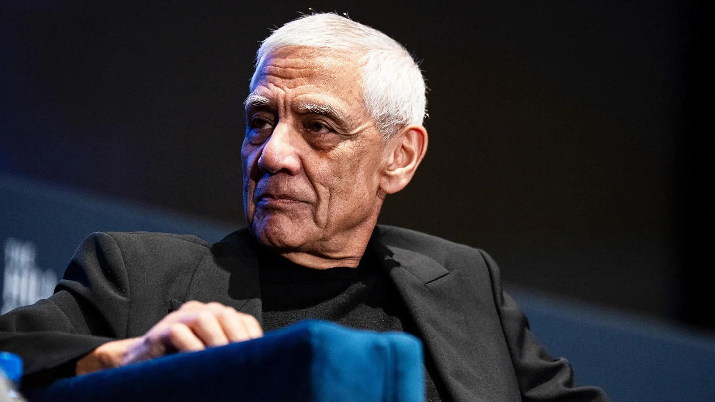 Seahawks owner Khosla defends Steelers fandom after opening remarks