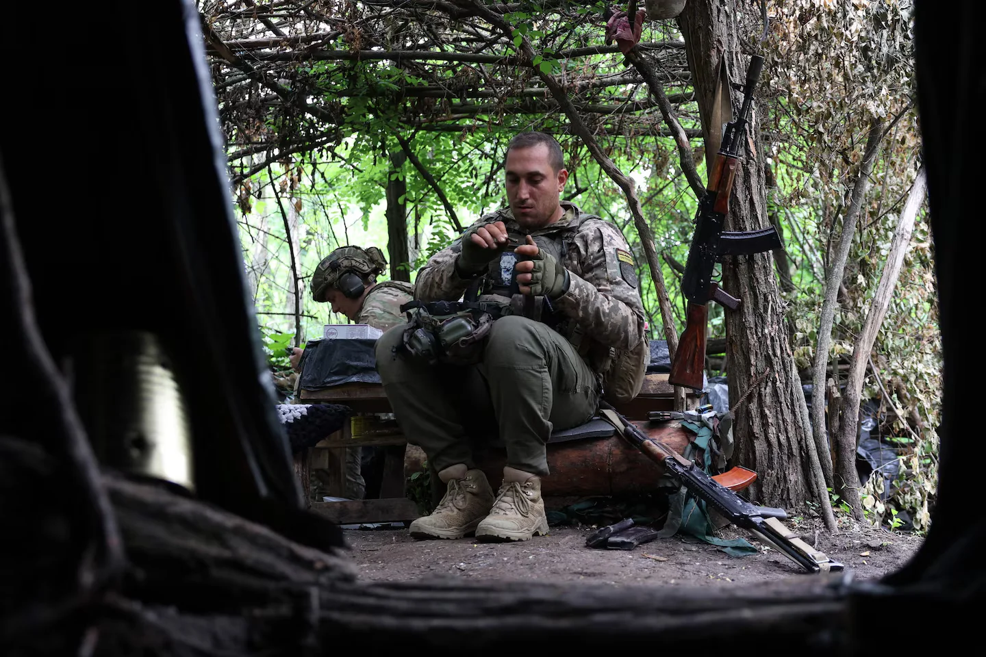 Kyiv's counteroffensive continues as Putin rejects African peace plan.