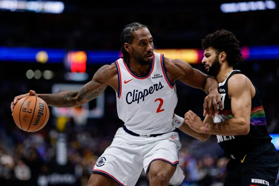 Mavericks-Clippers Discuss Kawhi Leonard Trade, Eyes Raptors Link