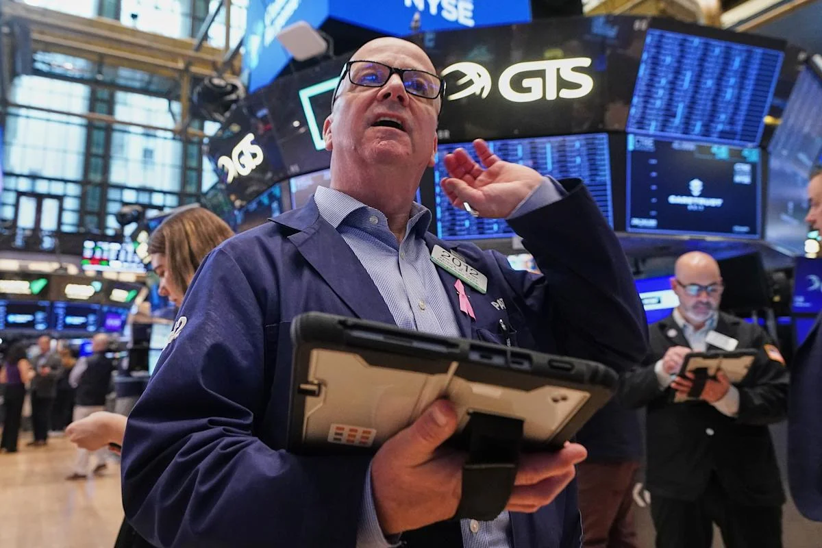 Markets edge higher as Trump-Xi summit looms
