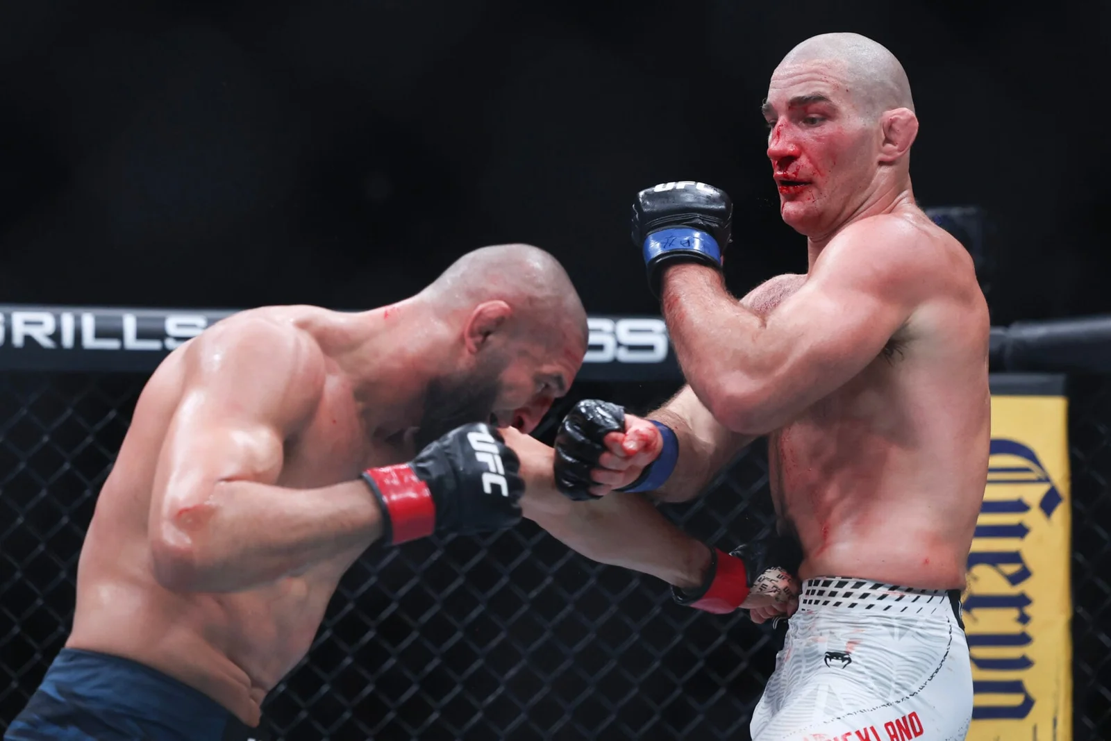 Du Plessis Declares Himself World Champion Again After Strickland Beats Chimaev at UFC 328