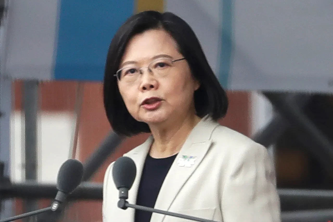 China issues warning over US-Taiwan meeting, threatens retaliation.