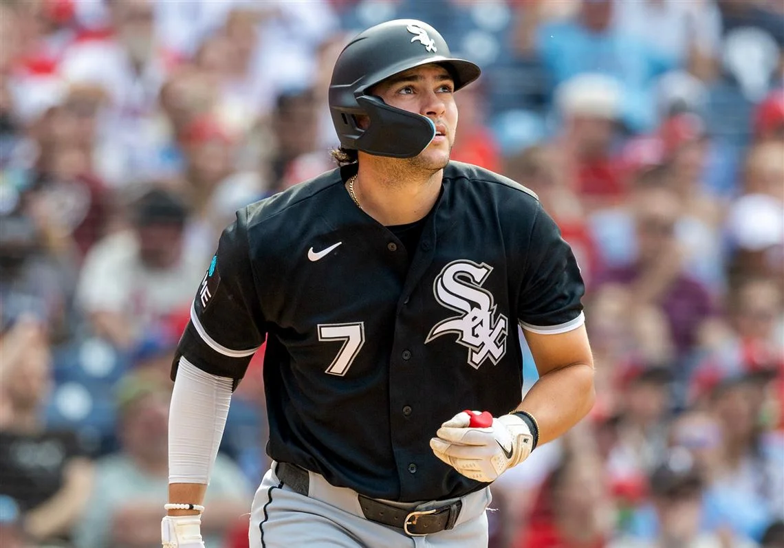 Pirates bolster infield and bullpen with White Sox swap