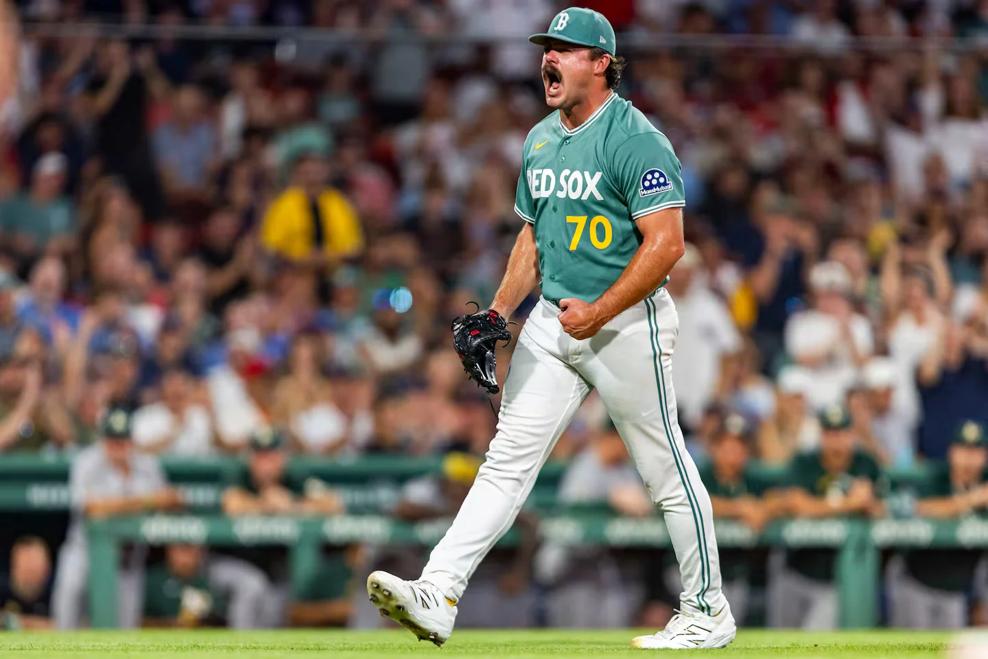 Tolle's 14-K gem fuels Red Sox to ninth straight win