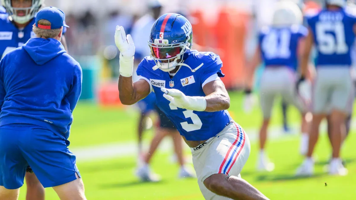 Giants-Dolphins joint practice erupts in melee, players ejected