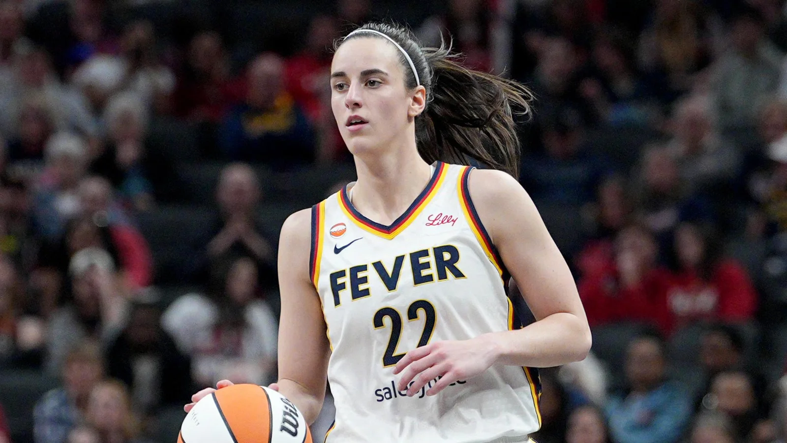 Clark Exits Fever Preseason After Kneecap Contact, Scores 21 in 16 Minutes