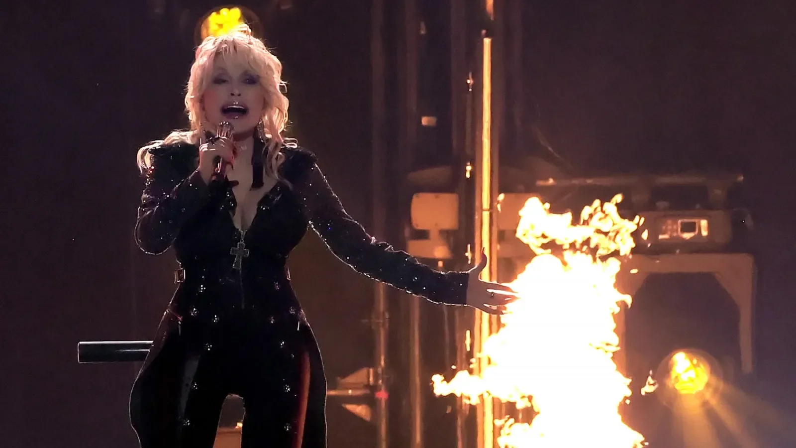 Dolly Parton Rocks Out with New Single 'World on Fire' Despite Controversy.