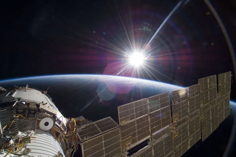 The Moon’s View: Sun Appears White Without Earth’s Atmosphere