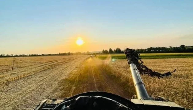 Ukrainian Army successfully defends against multiple Russian attacks.