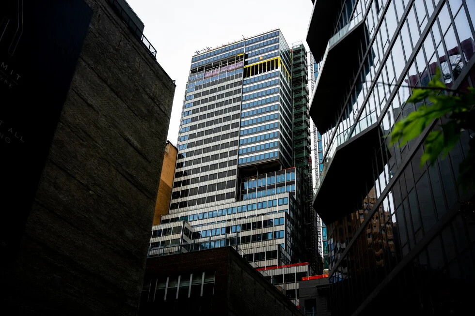 Midtown Manhattan high-rise set for stabilization after column buckling