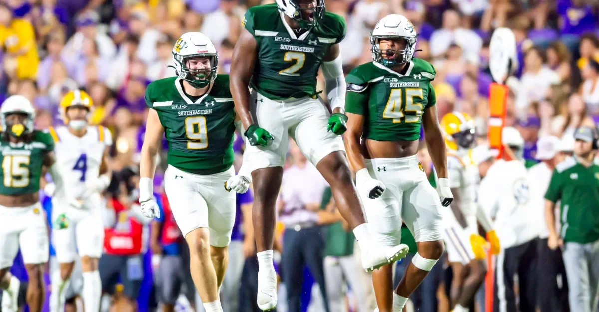 Bears double-down on defense with late-round 2026 mock draft