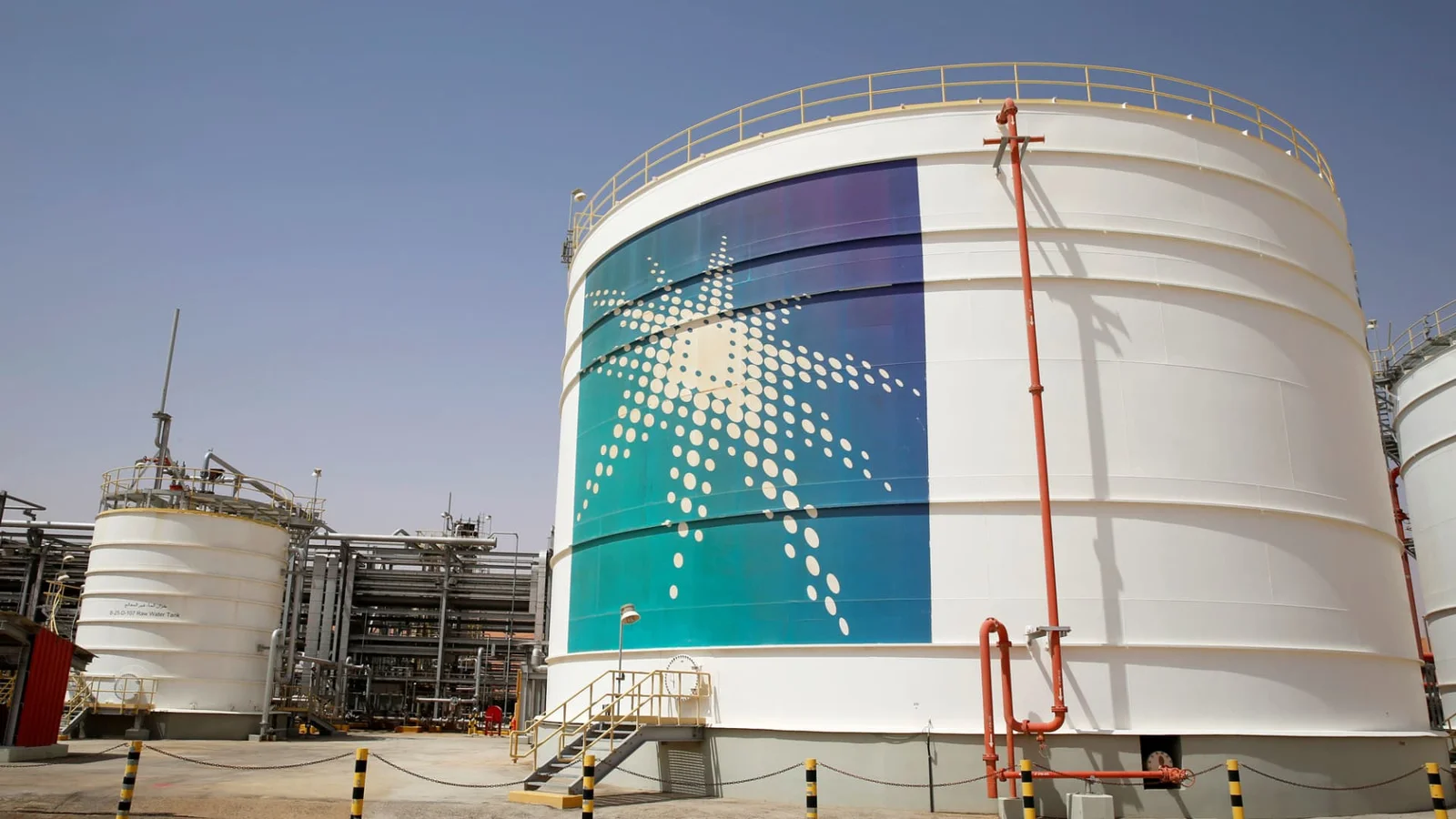 Gulf Oil Output Slumps as Iran War Disrupts Exports, OPEC Data Show
