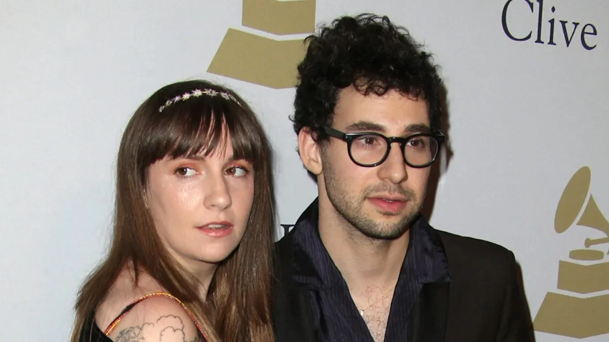Dunham’s Memoir Probes Ex Jack Antonoff’s Close Ties to a Teen Pop Star