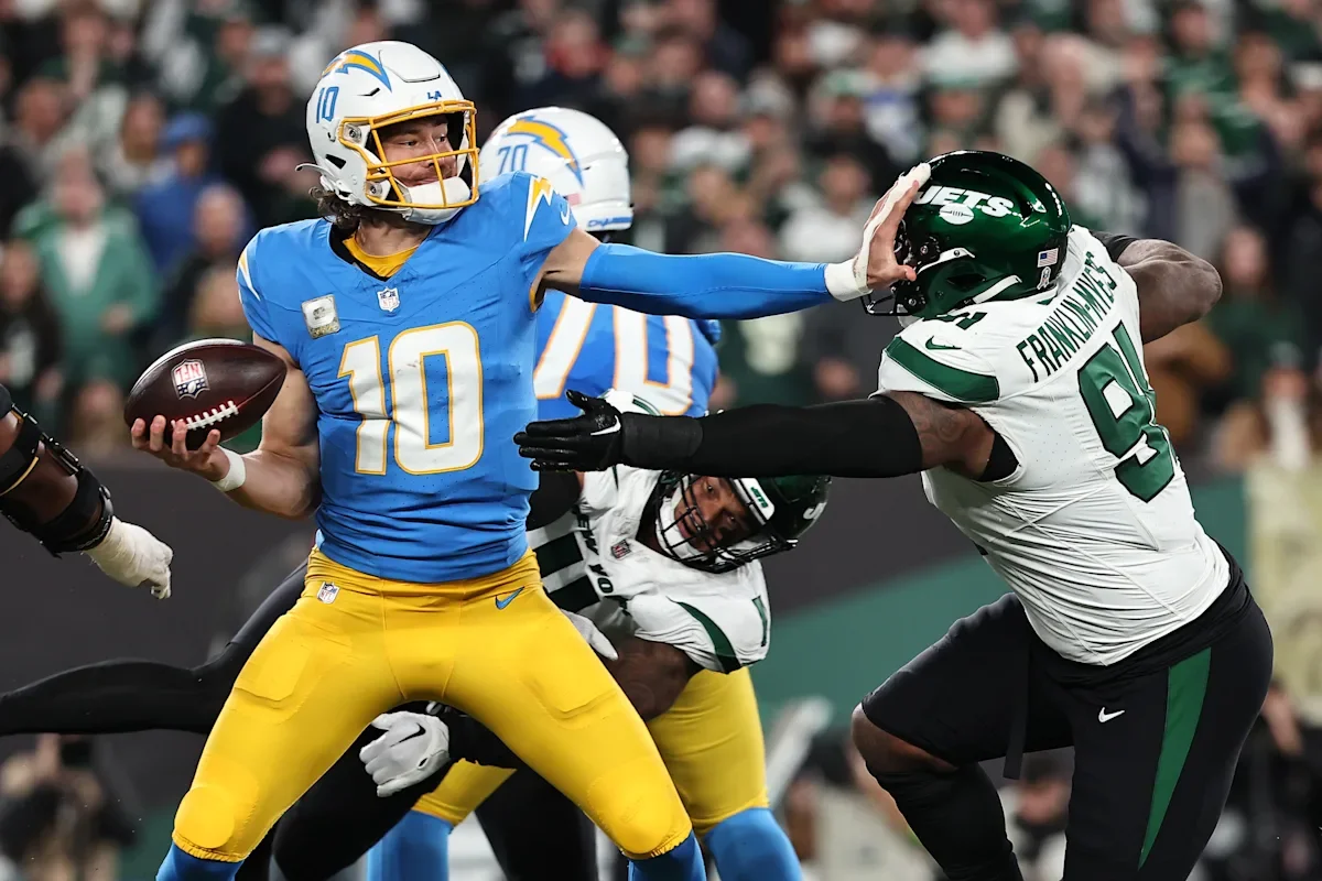 Chargers Dominate Jets in Monday Night Football Victory