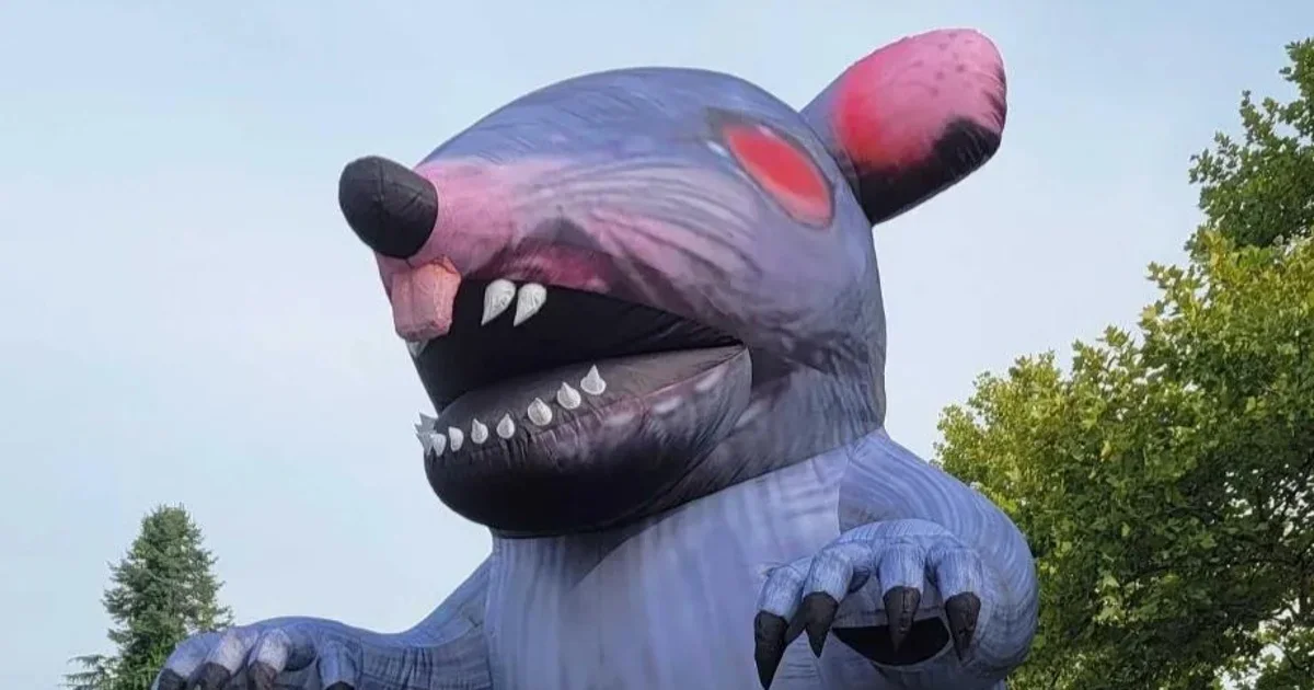 Giant inflatable rat interrupts Xbox chief’s TES6 preview as Bethesda layoffs spark protests