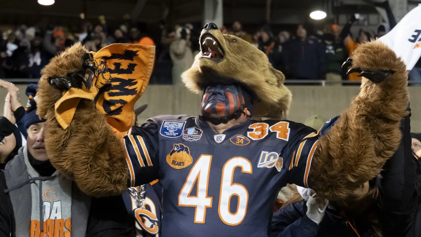 Pritzker bets on last-minute Bears stadium bill as deadline looms