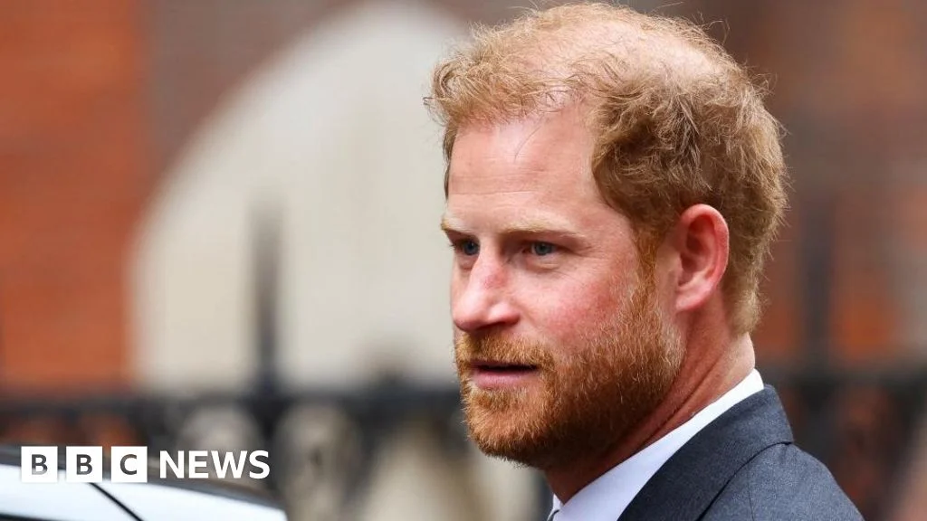 Mirror publisher apologizes for phone hacking during Prince Harry trial.