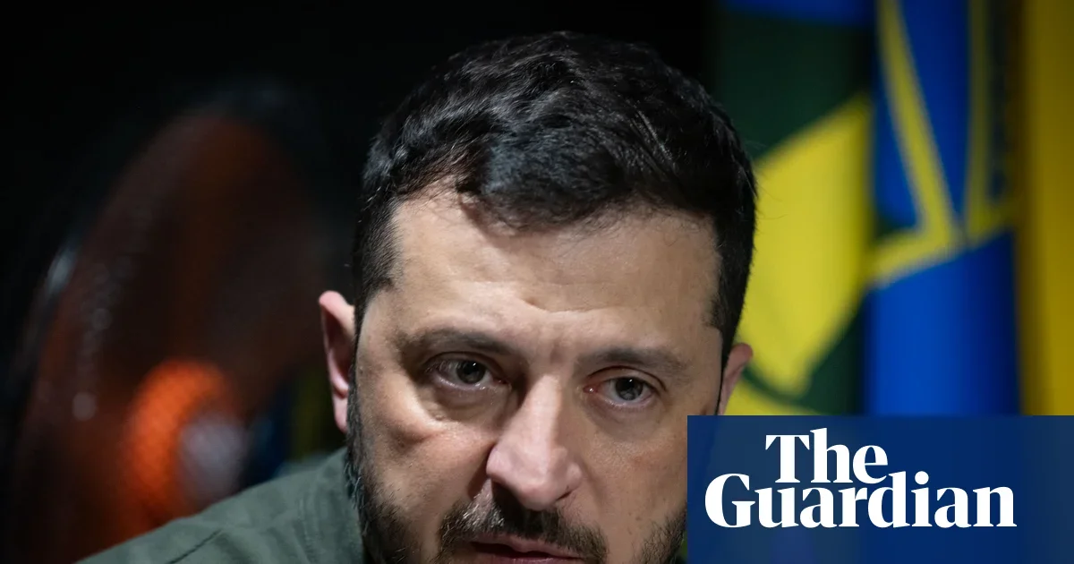 Zelenskyy vows Ukraine won't cede Donbas amid Russian threats