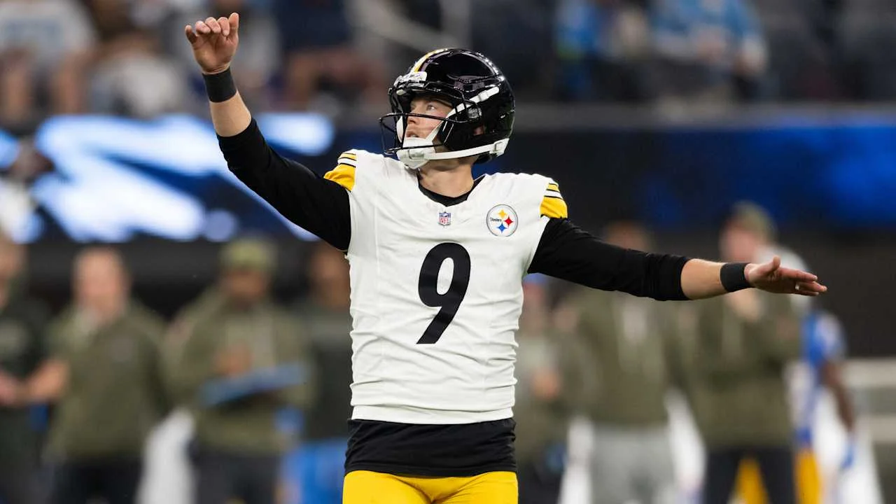 Boswell lands four-year, $28M extension to become NFL’s top-paid kicker