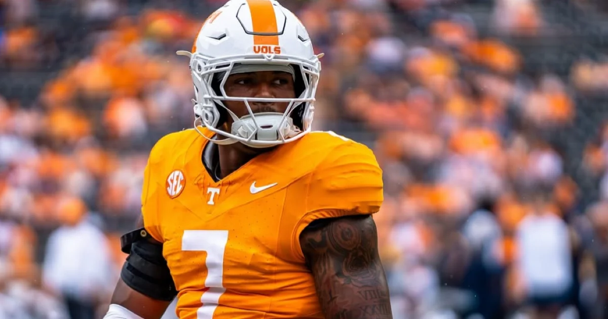 Vols LB Turns Season Into Charity Run, Donating On-Field Achievements