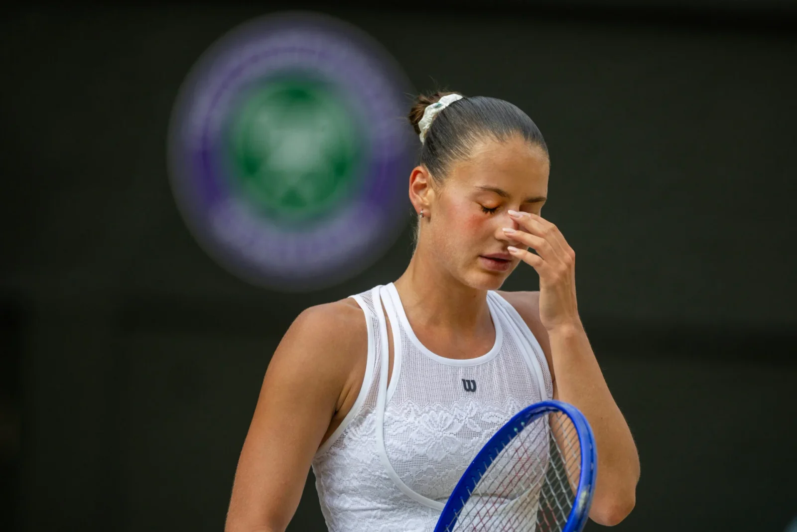 Noskova ousts Kostyuk to seal all-Czech Wimbledon final