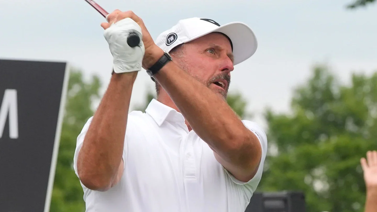 Mickelson to Sit Out LIV Golf Virginia Amid Family Matter