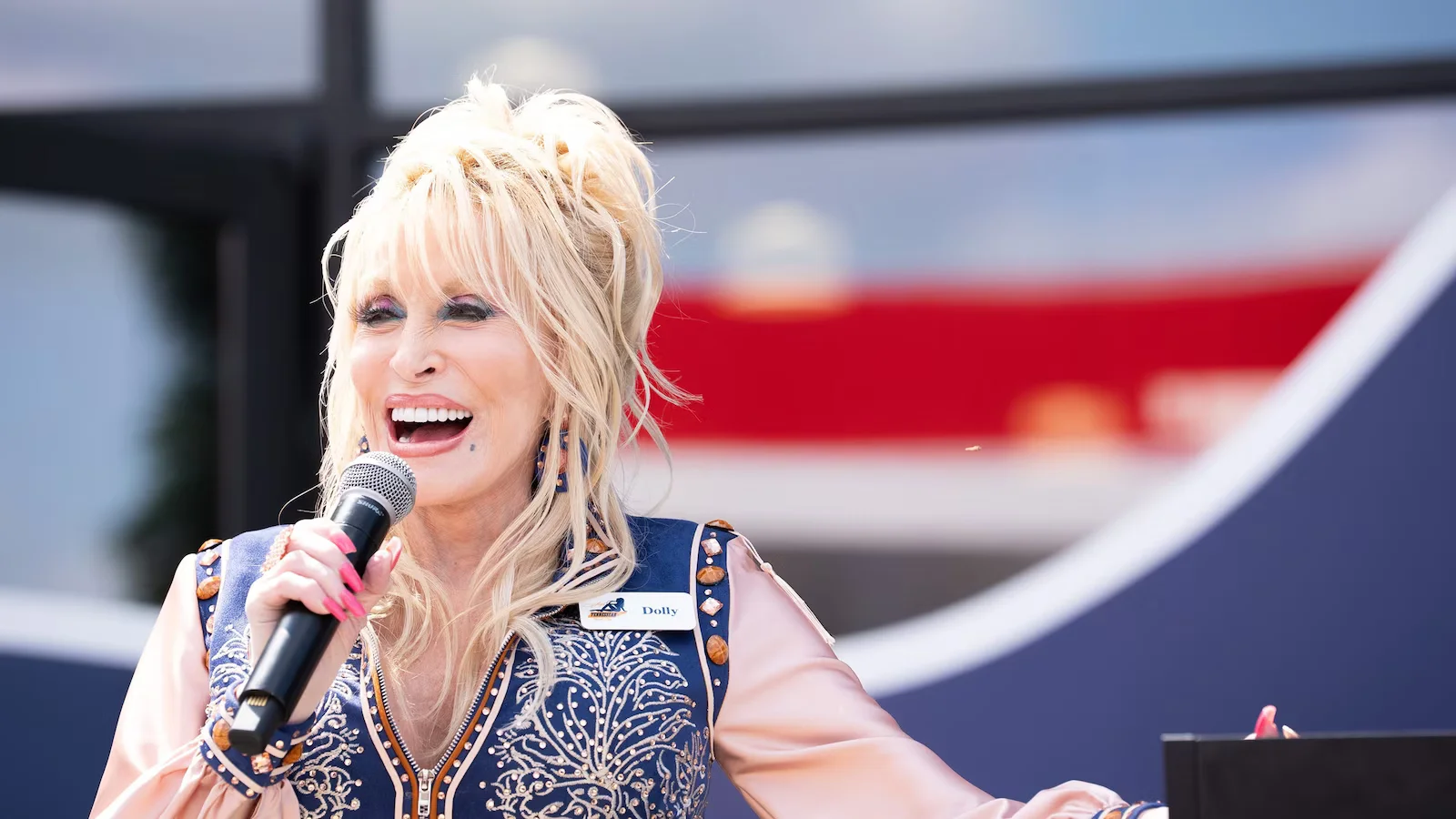 Dolly Parton Surprises Fans at Her New Tennessee Travel Stop Grand Opening