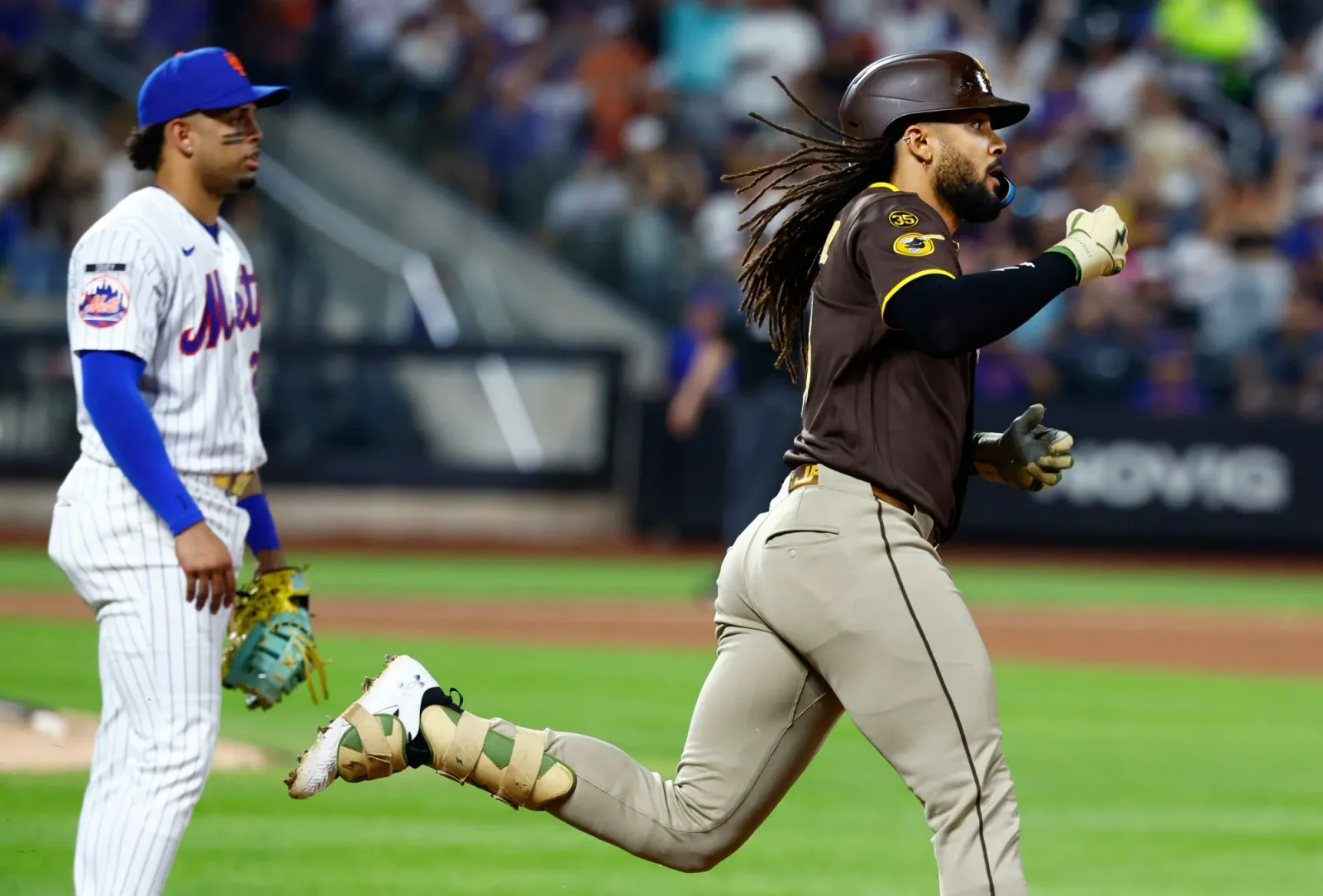 Tatis Jr. Turns Mets Night Into a Show as Padres Win 5-2