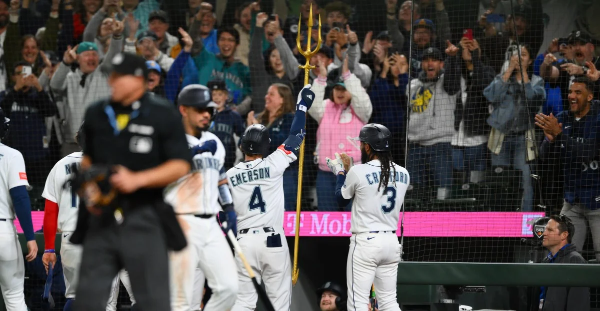 Emerson belts first MLB homer as Mariners top White Sox 6-1
