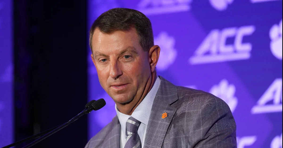 Swinney Embraces Underdog Image as Clemson Aims for 2026 Bounce-Back