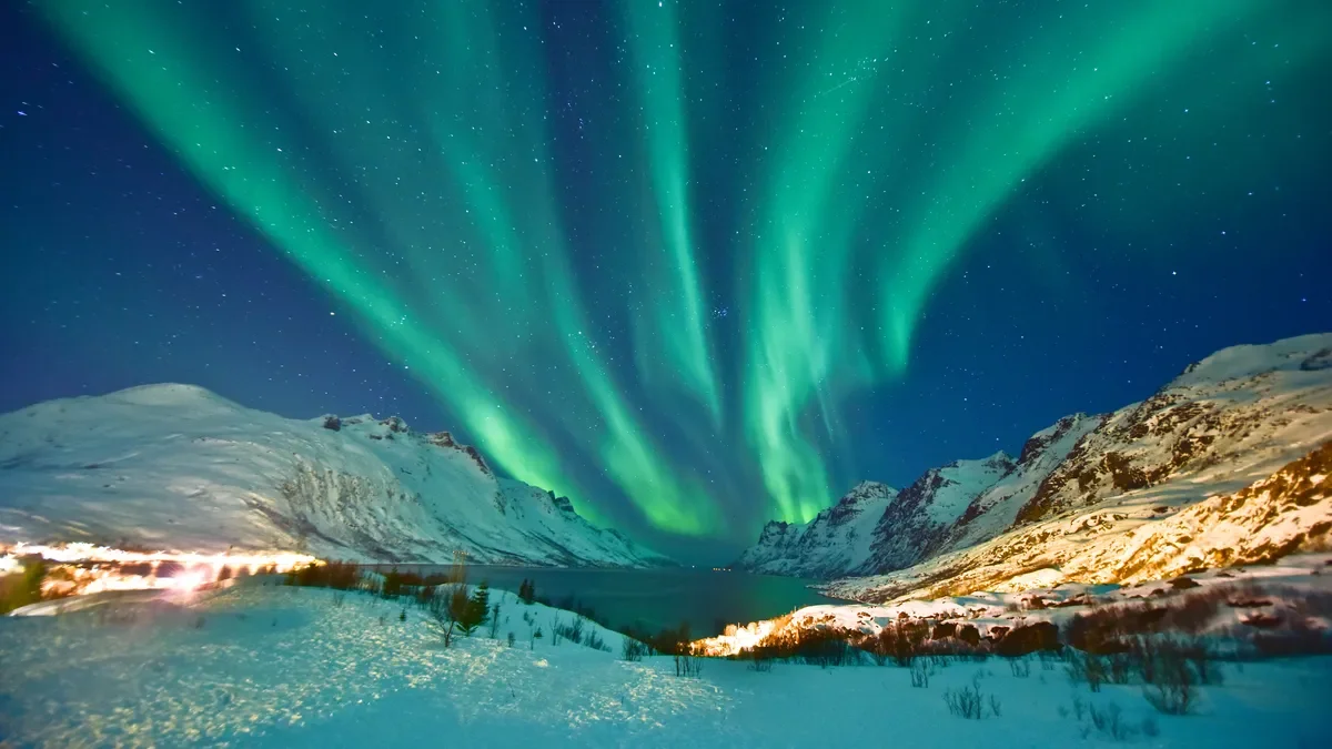 "Northern Lights May Illuminate US Skies Tonight and Tomorrow"