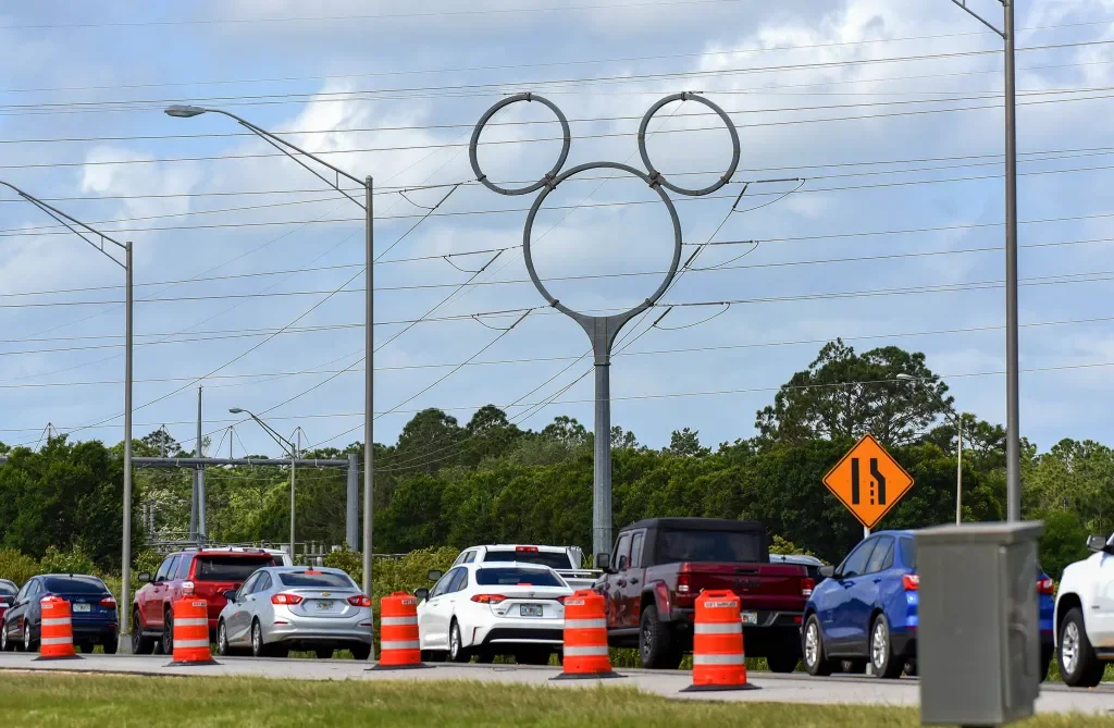 DeSantis' Disney feud deemed "petty" by GOP sources.