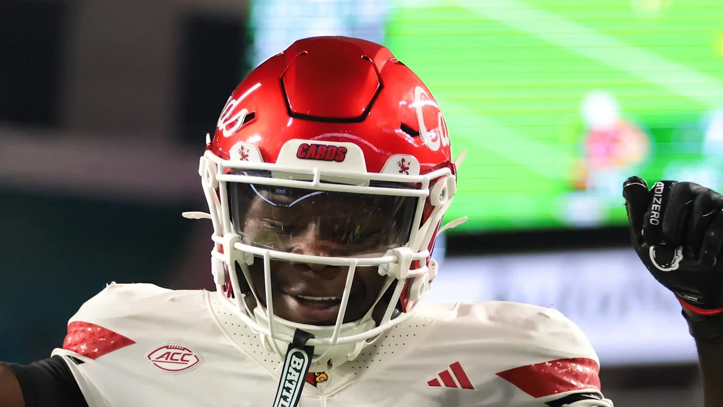 Dolphins Bet Big on Upside at WR With Caleb Douglas and Chris Bell