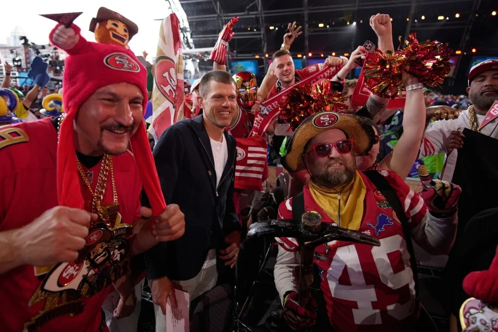 49ers Kick Off in Melbourne, Then Head to Mexico City for Week 11 Showdown