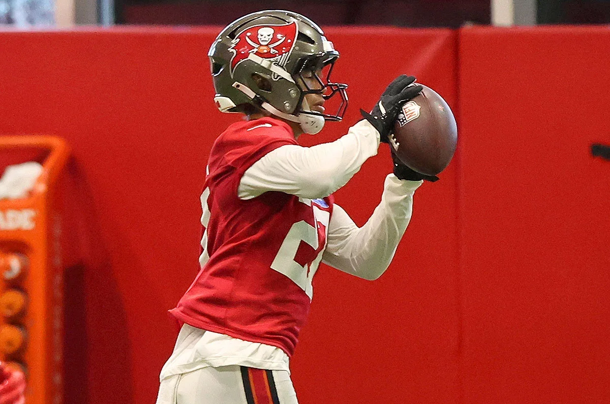 Bucs Camp Day 5: McCollum, Garnes Shine as Defense Surges