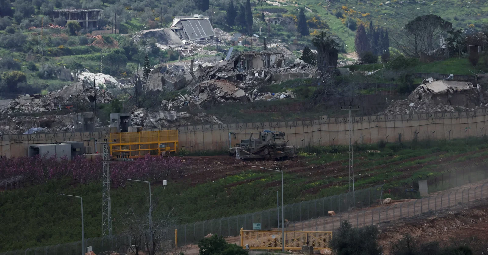 Ceasefire frays as Hormuz pressure tests U.S.-Iran talks