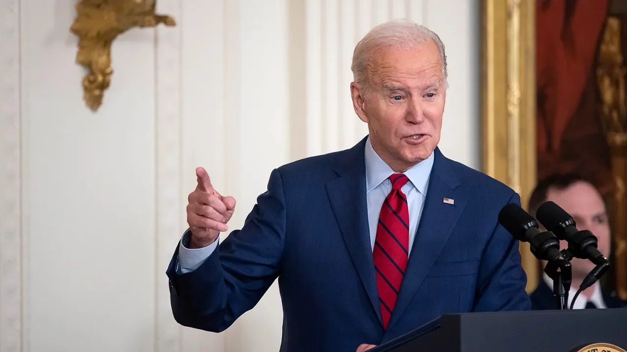 GOP and White House clash over student loan debt relief program